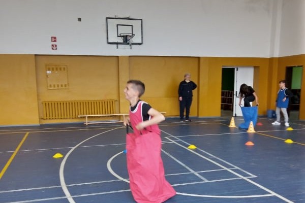 sport-5-klasove-6B49CBF4C-80D5-F0A7-0C66-E99898BDB30A.jpg